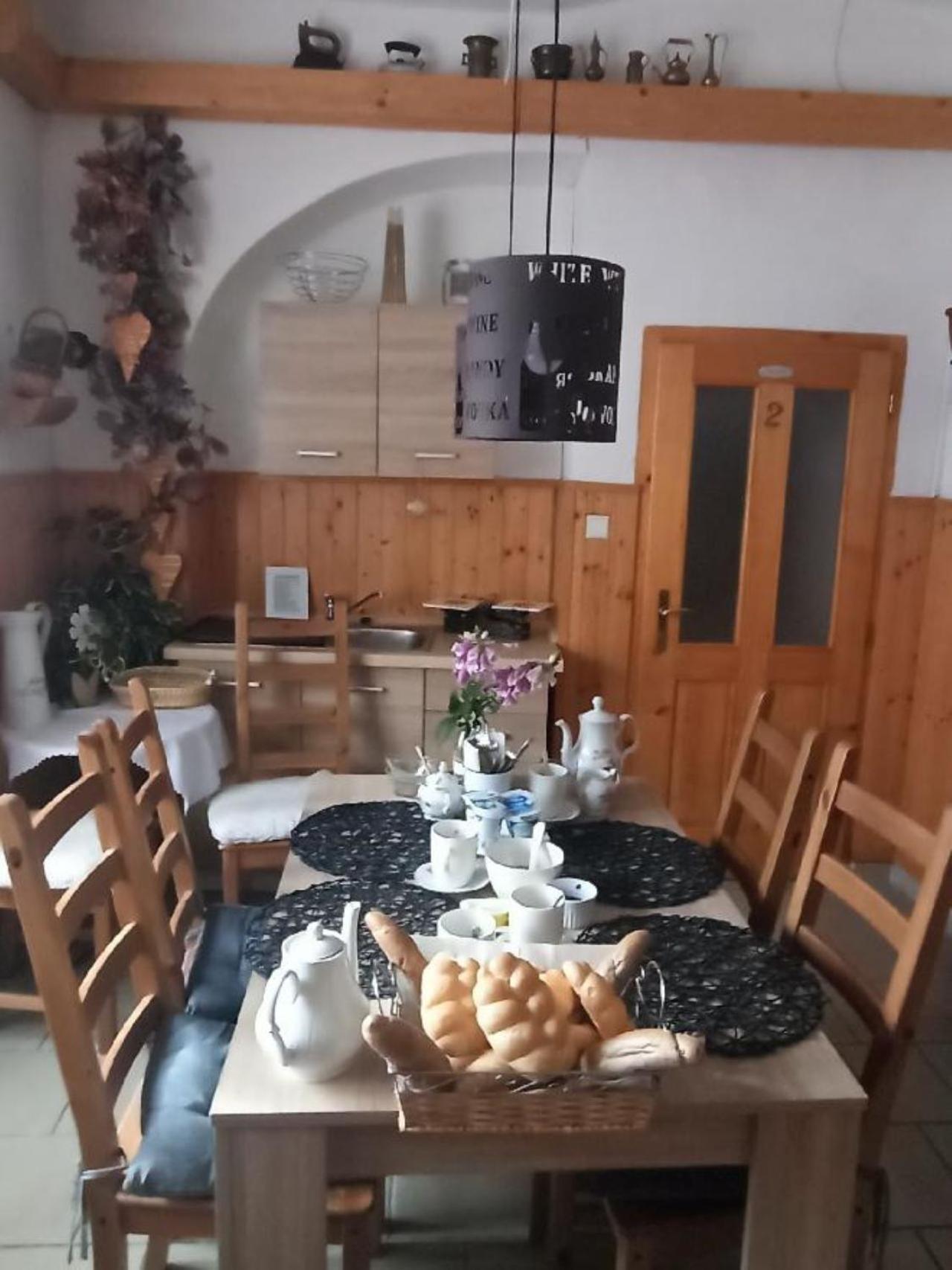 Apartmany Ziakova - Ubytovani Nove Hrady 111 Exterior photo